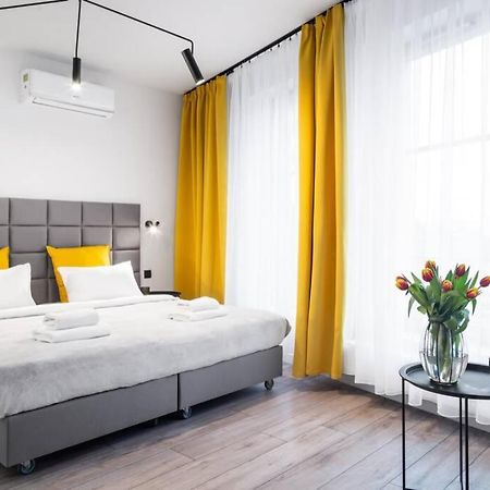 Househost Apartment: Miodowa 42/8B Street Cracovia Esterno foto