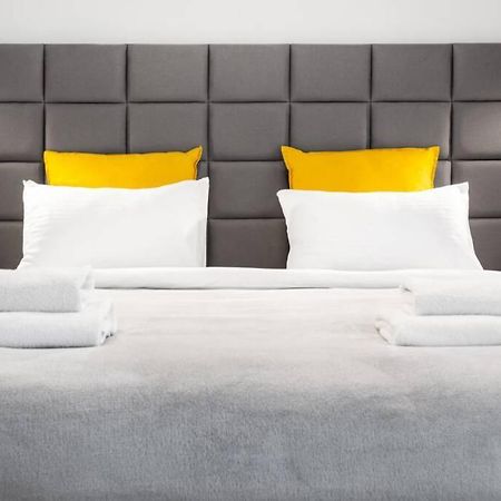 Househost Apartment: Miodowa 42/8B Street Cracovia Esterno foto