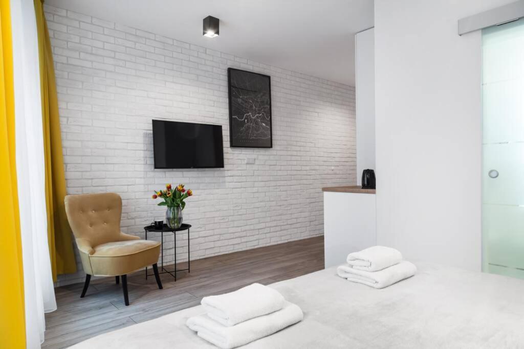Househost Apartment: Miodowa 42/8B Street Cracovia Esterno foto